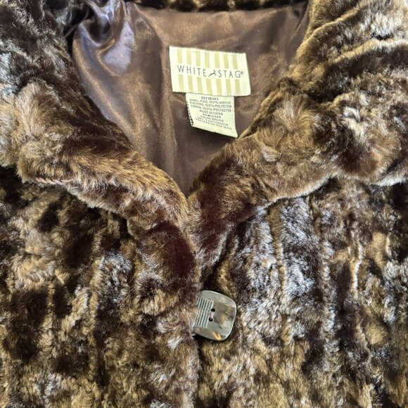 Chocolate Brown Faux Fur Coat 16W Soft Warm Classic Vintage Button-Up Jacket - Picture 5 of 9